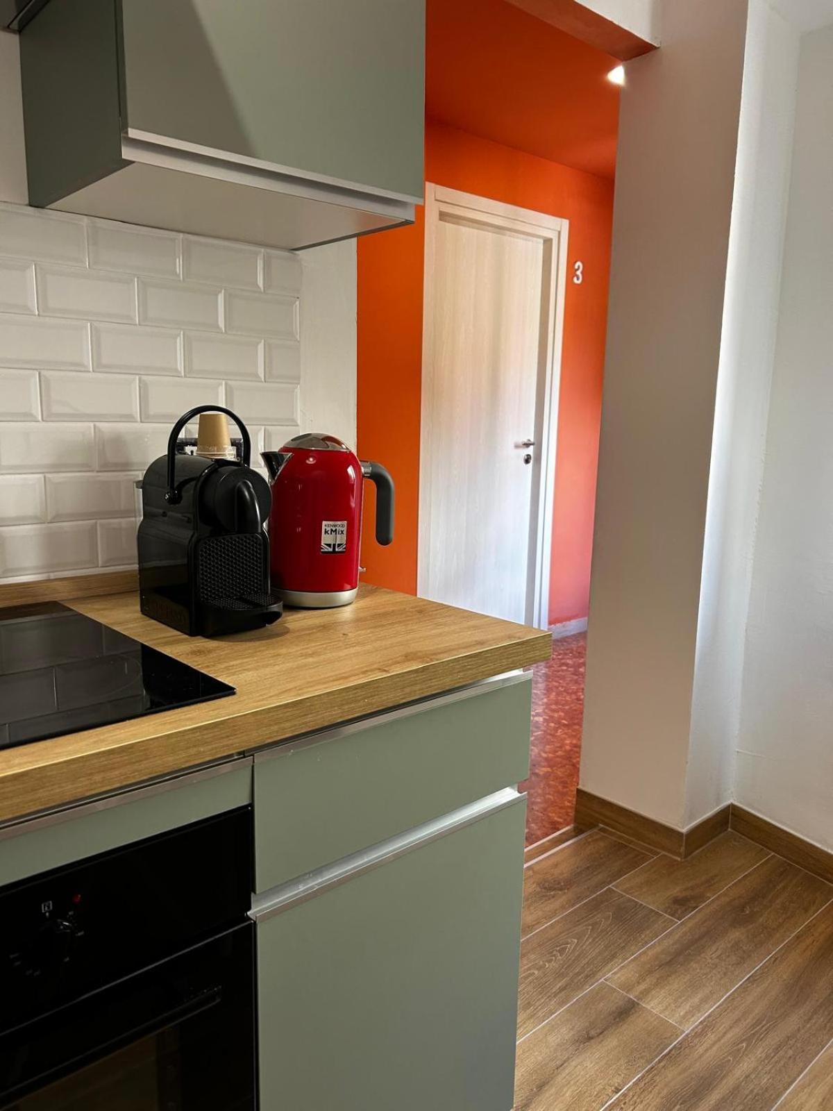 Bam Bam Tiburtina Guesthouse 로마 외부 사진