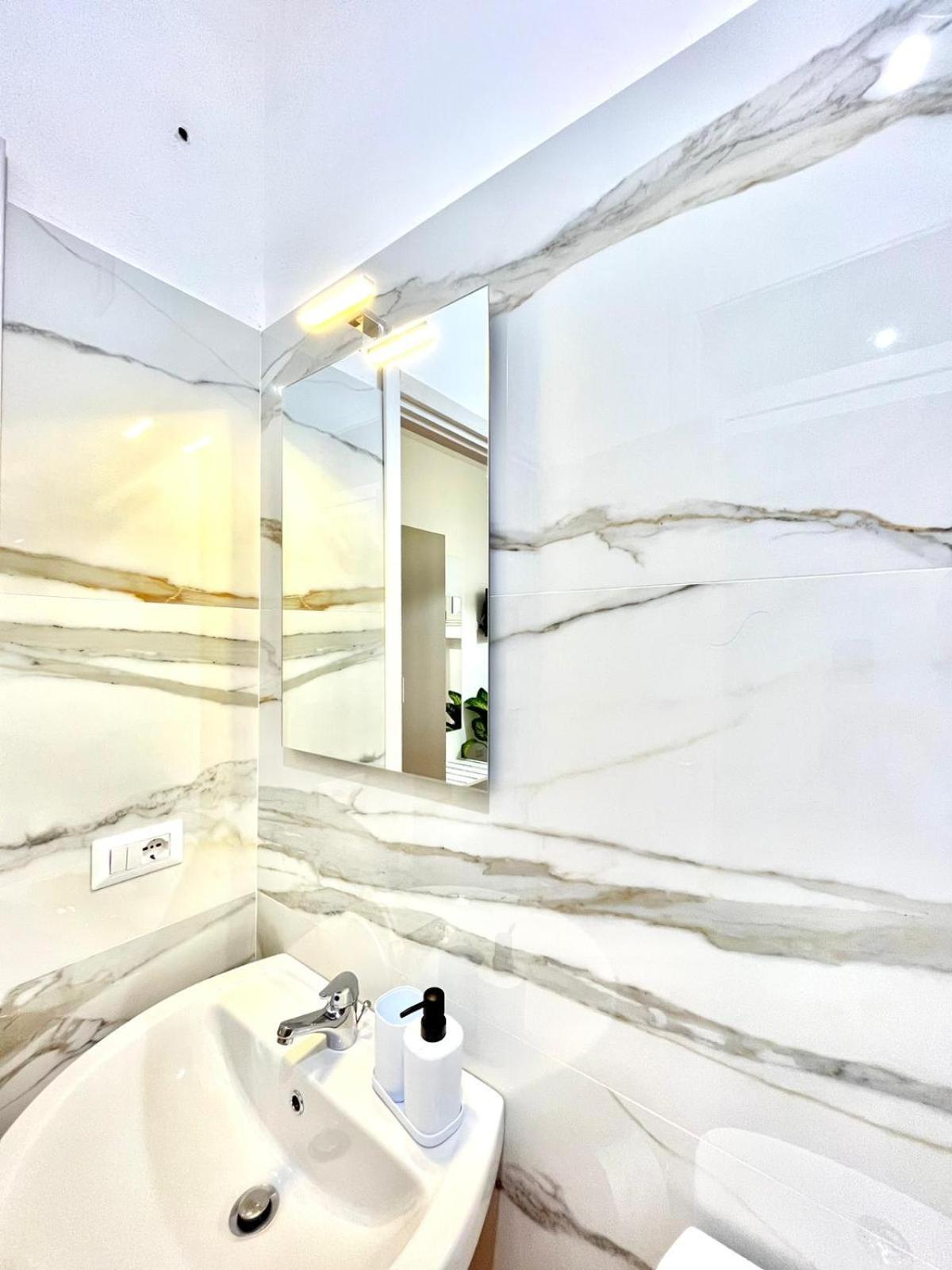 Bam Bam Tiburtina Guesthouse 로마 외부 사진
